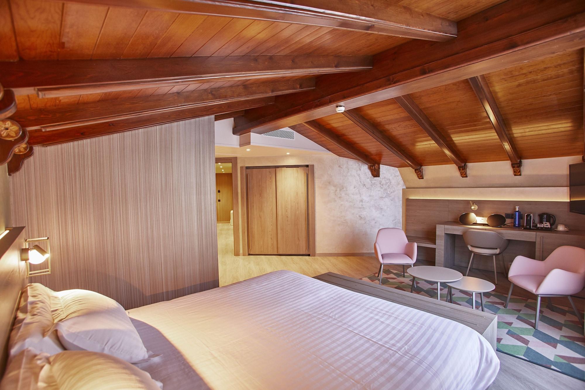 Grand Plaza Hotel & Wellness Andorra la Vella Dış mekan fotoğraf A room at the hotel