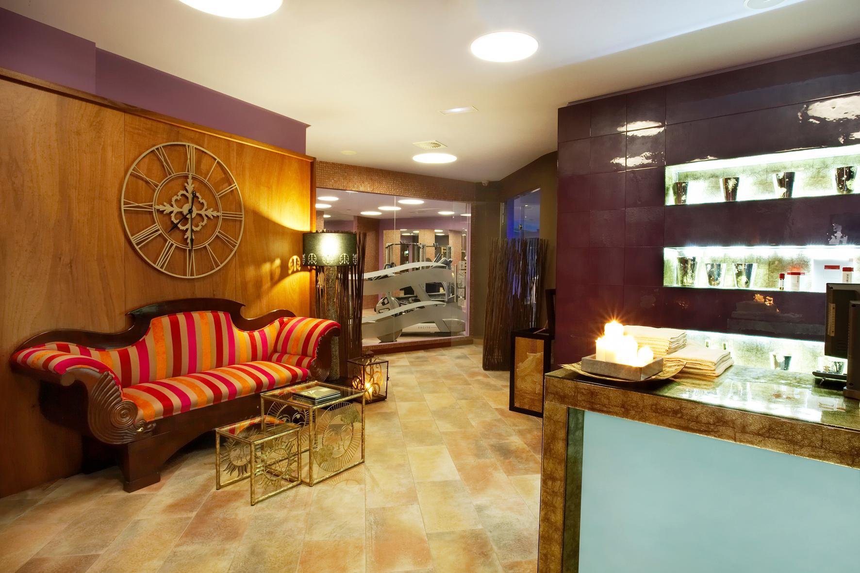 Grand Plaza Hotel & Wellness Andorra la Vella Dış mekan fotoğraf Spa in Bucharest, Romania