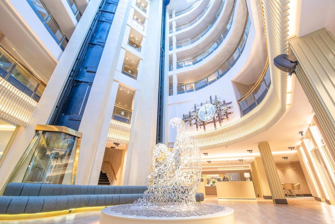 Grand Plaza Hotel & Wellness Andorra la Vella Dış mekan fotoğraf The hotel's lobby