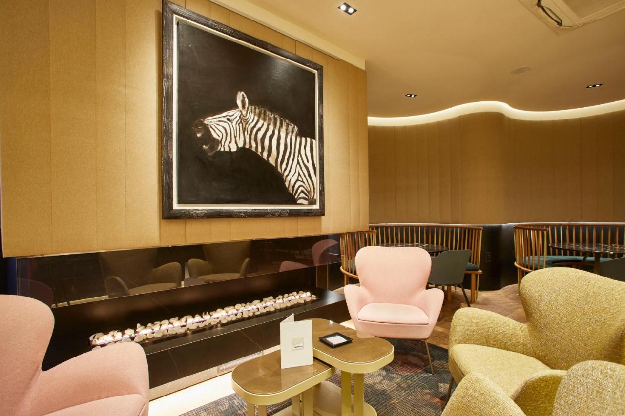 Grand Plaza Hotel & Wellness Andorra la Vella Dış mekan fotoğraf The lounge at the airport